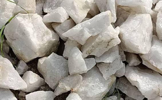 Fluorspar — white fluorite ceramic grade
